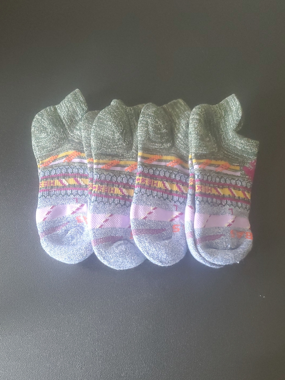 4 BOMBAS HEX-TEC ANKLE SOCKS /SIZE:SMALL ; UNISEX